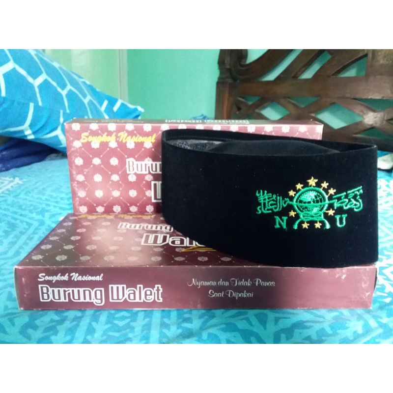 peci anak hitam motif Nu.warna hijau dan merah putih