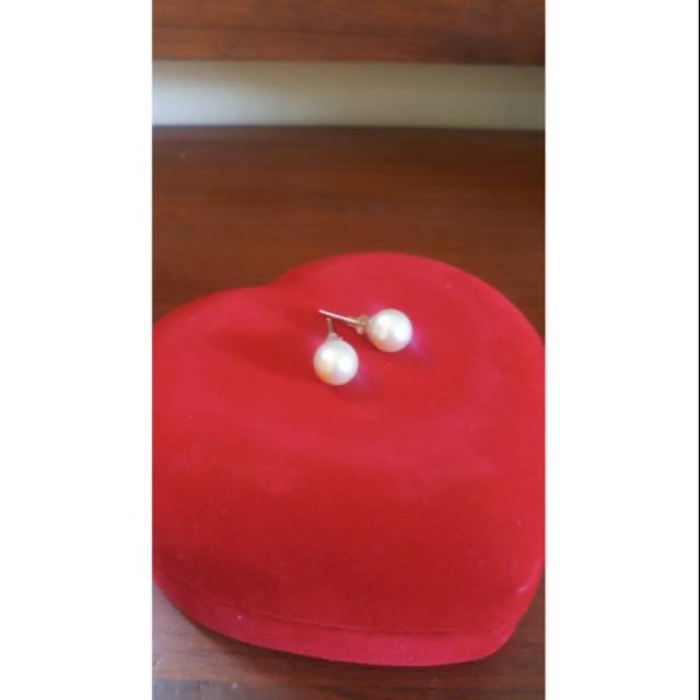 Giwang mutiara air laut