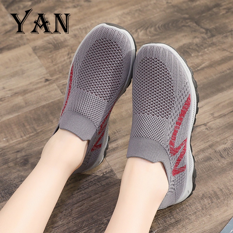 YAN Sepatu Sneakers Wanita Mode Kasual Sepatu Slip-On