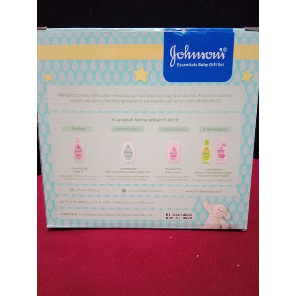 JOHNSONS essentials gift set