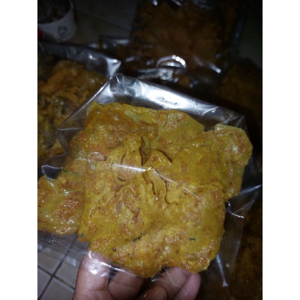 

peyek khas indramayu