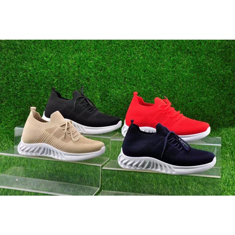 Sepatu sneakers Casual Sport Shoes wanita tanpa tali fashion 3040