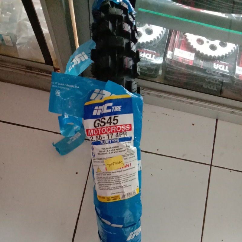 BAN TRAIL 250 RING 17 Ban IRC Trail 250-17 Ban Trail IRC GS45 GS 45 MOTOCROSS