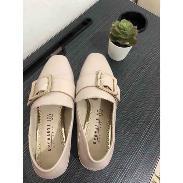 Flatshoes - sepatu Wanita - sepatu everbest - everbest original - preloved bagus