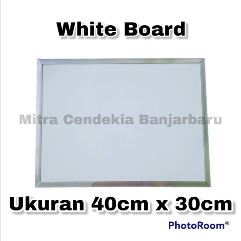 

Papan Tulis White board Anak Ukuran 40cm x 30cm
