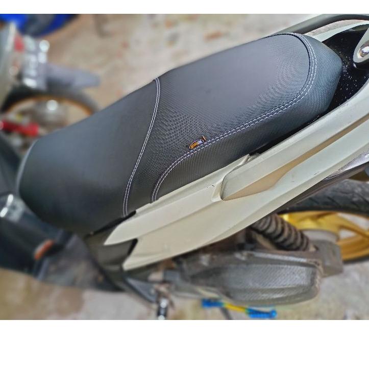 Model Baru.. kulit,sarung jok motor mb tech model pcx pnp vario 150,125 old dan new