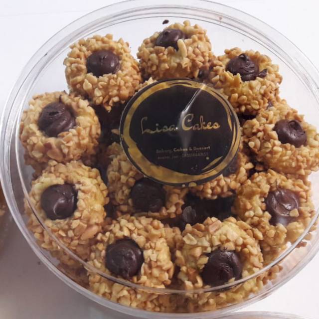 

KUE KACANG COKLAT 100 % HOMEMADE