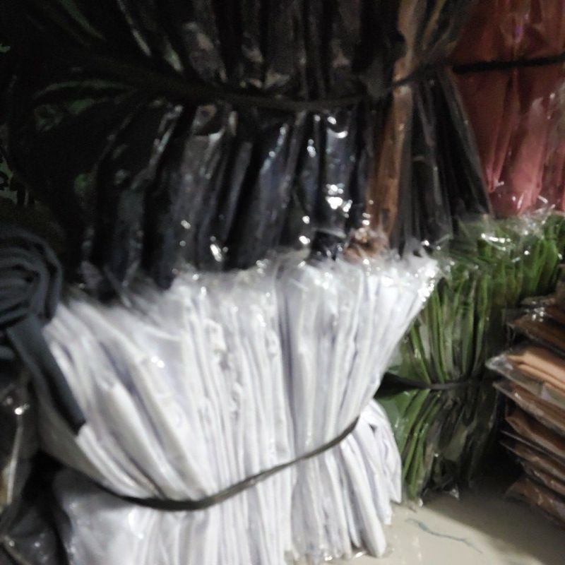 Jilbab bergo Maryam bahan wolfis brand original-Putih