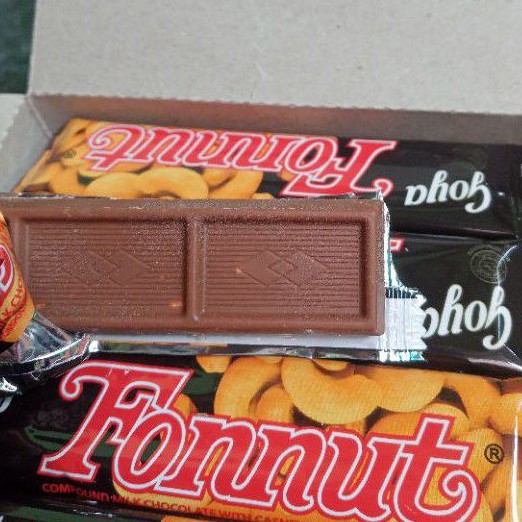 

FONNUT MILK CHOCOLATE CASHEW/METE 10 GR/GRAM , COKELAT FONNUT GOYA COKLAT SUSU ISI KACANG METE