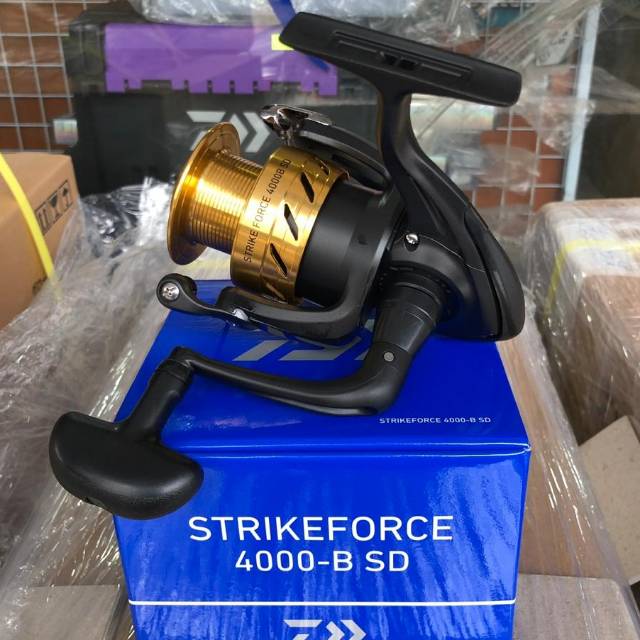 Reel Pancing Spinning Daiwa StrikeForce 4000 B SD