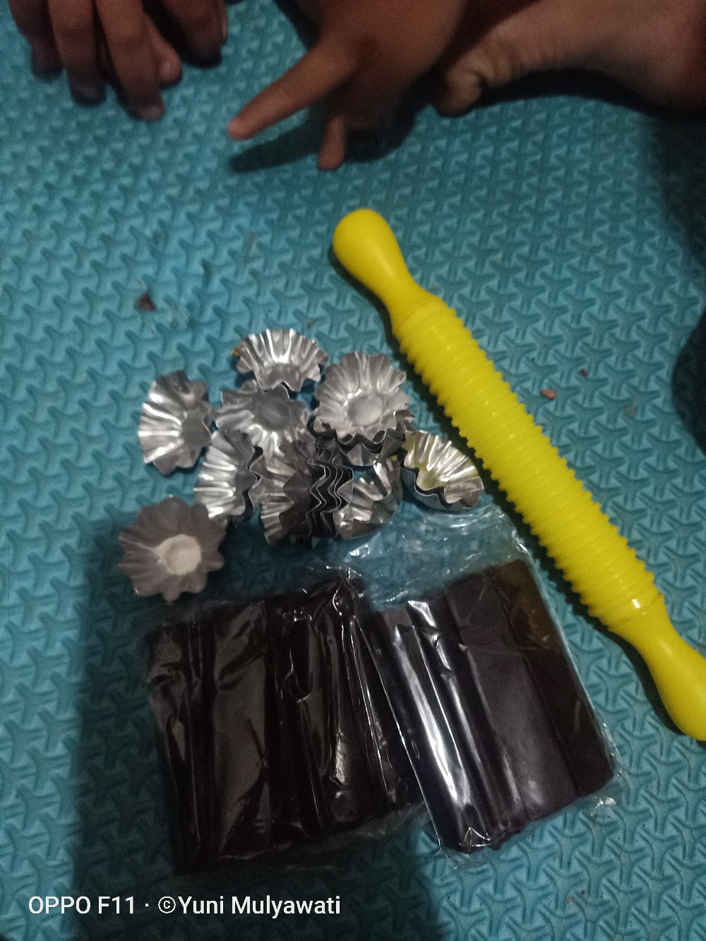 Rolling Nastar Garis Bahan Plastik