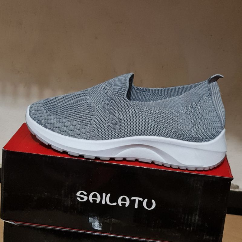 Sepatu rajut cantik paling empuk dan nyaman dipakai sepatu slip on wanita import sailatu mu