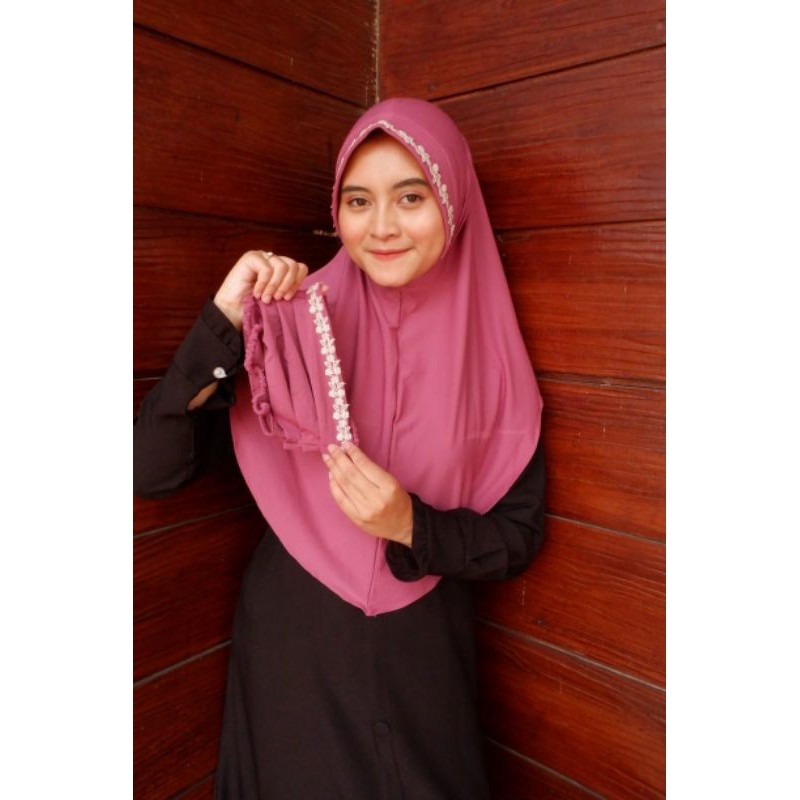 Hijab Peduli Kasih | Bergo Instan dengan Masker