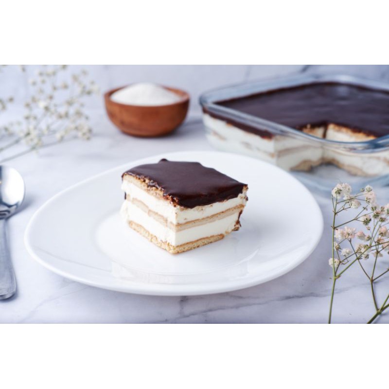 

Soft Regal Cake - Pan Size 20x20cm