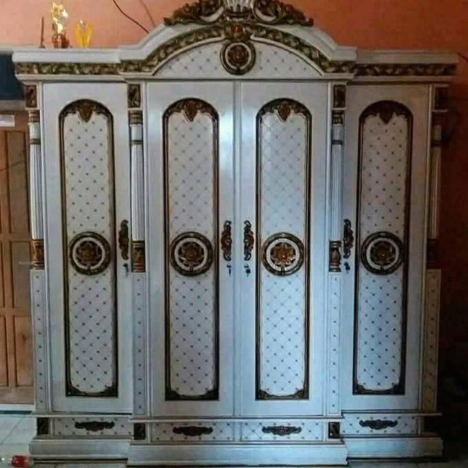 lemari pakaian jati ukir Stupa pintu 4 warna putih duko