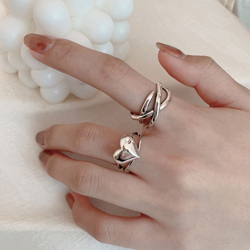 3pcs / Set Cincin Bahan Titanium Warna Silver Gaya Retro Untuk Wanita