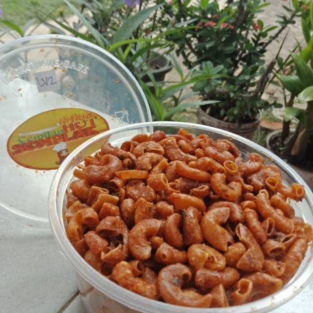 

Makaroni by somplak wangi daun jeruk