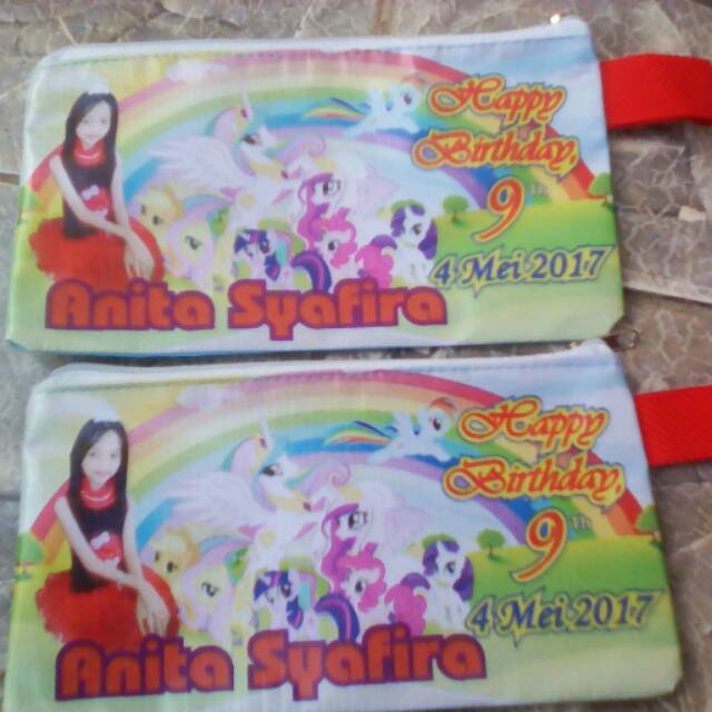 

Souvenir ultah tempat pensil plus foto & nama anak full colour