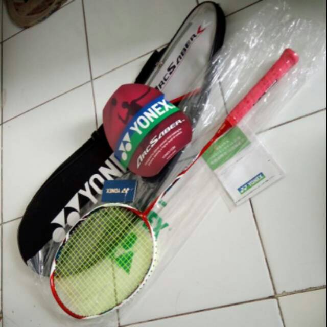 Raket Yonex Arcsaber 11 Red Kevin Sandjaya
New Colour 
Import Grade A+