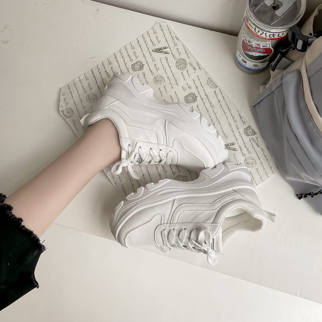 SEPATU SNEAKERS WANITA KOREA TAEYONG VN 01 TERBARU-3