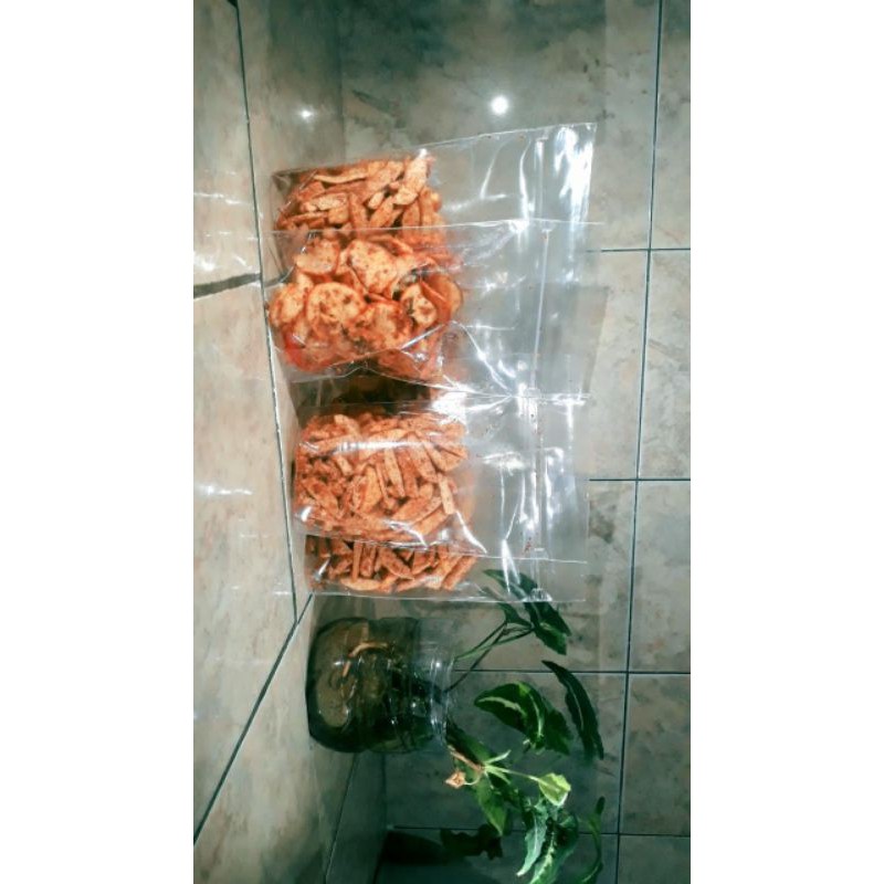 

seblak kering dan bakso kering