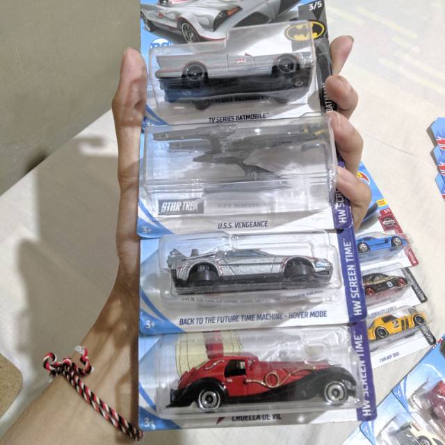 HOTWHEELS TV SERIES BATMOBILE USS VENGEANCE CRUELLA DE VIL BTTF TIME MACHINE - HOVER MODE