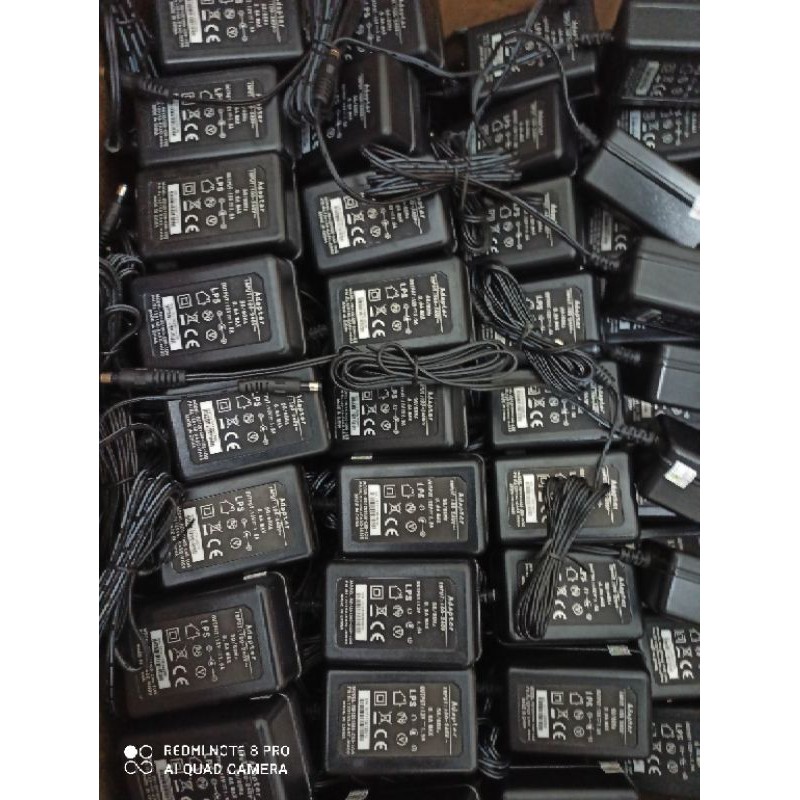 Adaptor 12v 1,5 ampere