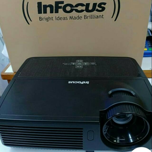 Proyektor infocus 124 hdmi