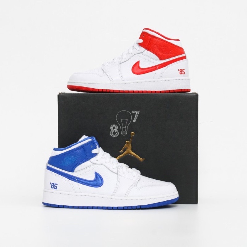 Air Jordan 1 Mid Mismatch Blue Red