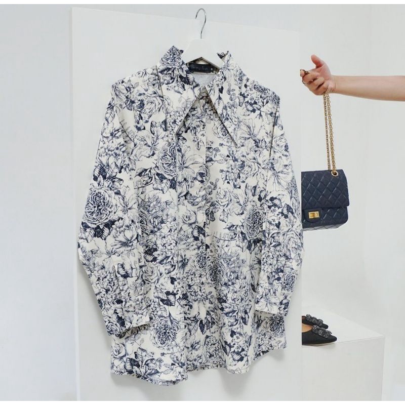 Benang Jarum Le Jardin Bleu Oversized Shirt