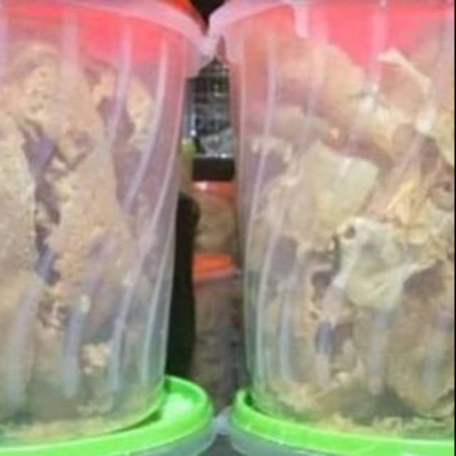 

Rempeyek 1 toples murah dan renyah