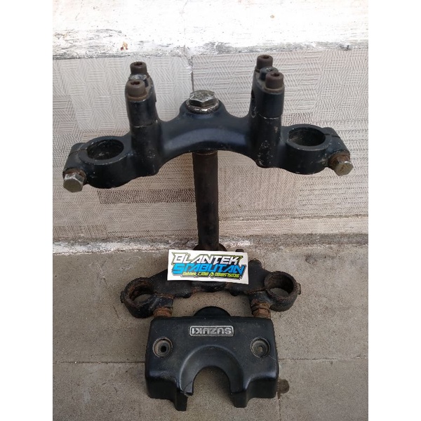 T/Segitiga Suzuki TRS ori copotan