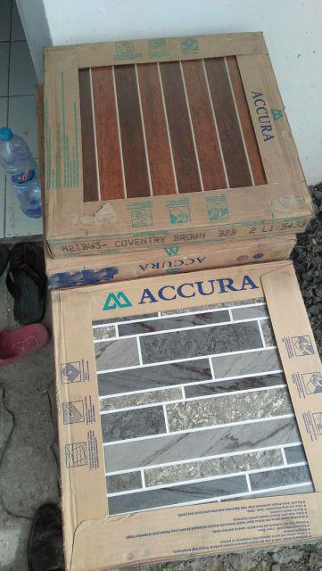  Keramik  dinding lantai  Kasar 40x40 esmeralda Shopee  