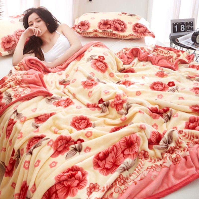 Selimut Bulu Halus 150x200 Motif Merah Dewasa Keren Terlaris Murah Asriyasashii Berkualitas-K.MERAHCREAM140