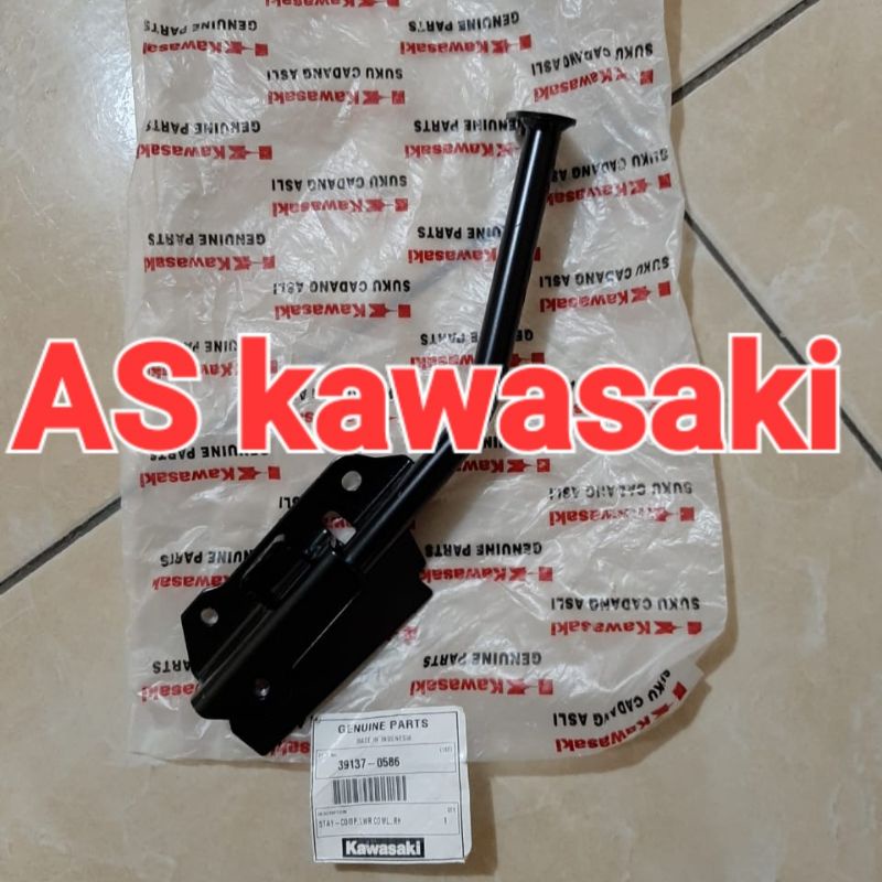 braket breket dudukan undercowl sayap bawah kanan z250sl z 250 sl original