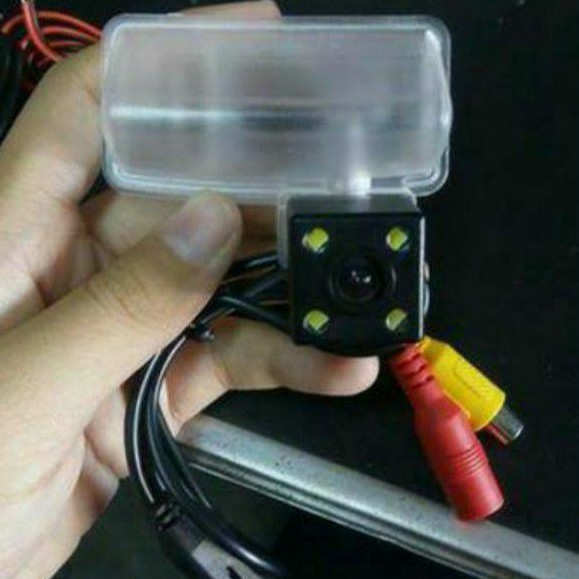 CAMERA KAMERA PARKIR MUNDUR OEM MOBIL CALYA SIGRA-1