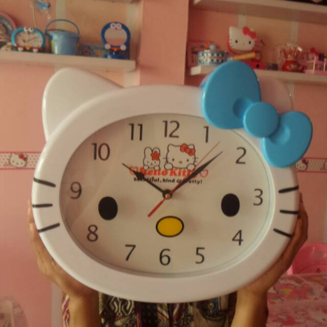Jam dinding hellokitty