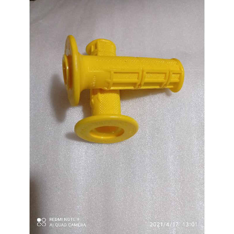 HANDGRIP DOMINO KUNING