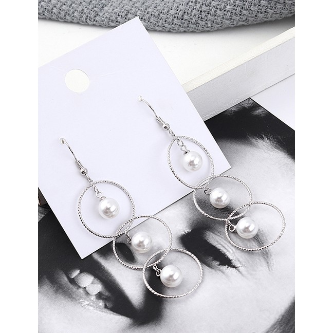 LRC Anting Tusuk Fashion Silver Plated Gold Circle Cutout Earrings Y62321