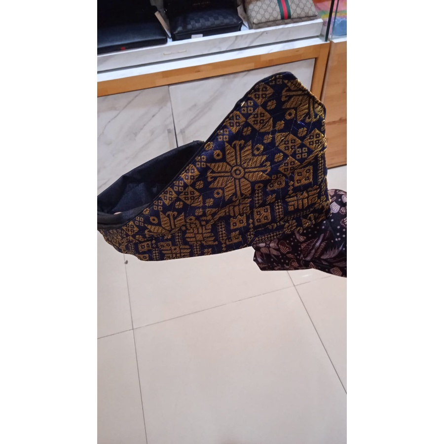 SOUVENIR KHAS RIAU MEGARASA PEKANBARU