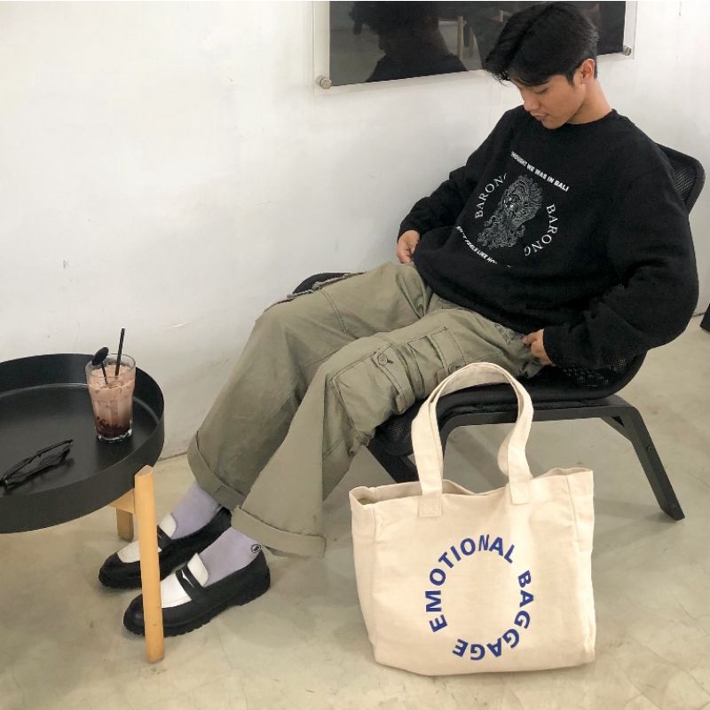 Emotional Baggage Totebag / / Totebag Unisex / Tote Bag Aesthetic / Tote Bag Magnetic / Biru / Broken White / Korea / Vintage / Kuliah / Tebal / Premium