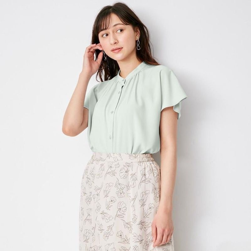 GU UN*QLO FLUTTER SLEEVE BLOUSE