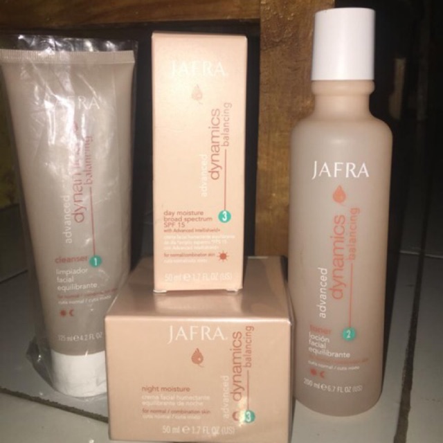 JAFRA SKINCARE ADVANCED DYNAMIC BALANCING