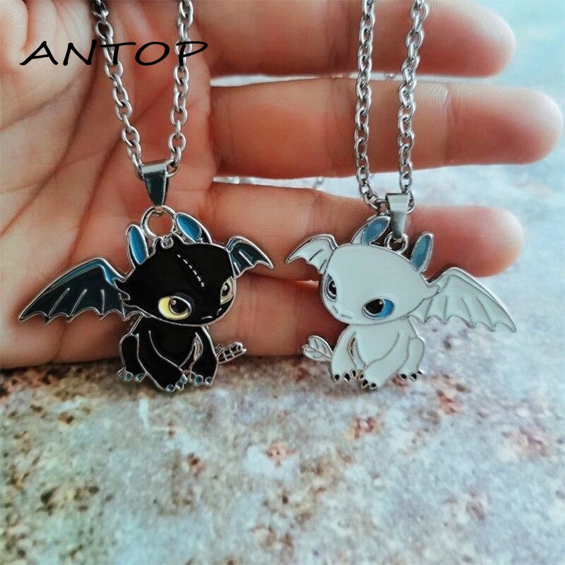 1 Pasang Baru Lucu Kartun Magnetik Pasangan Kalung Hitam Dan Putih Kecil Naga Terbang Klavikula Rantai Liontin ANTOP