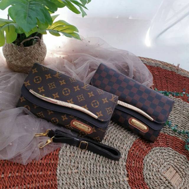 Dompet LV