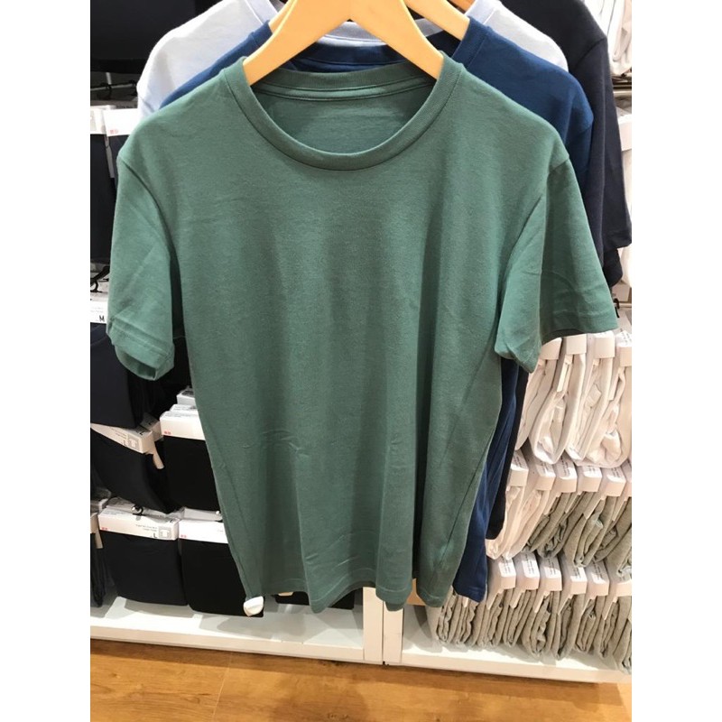 UNIQLO T-SHIRT KAOS POLOS PRIA DEWASA