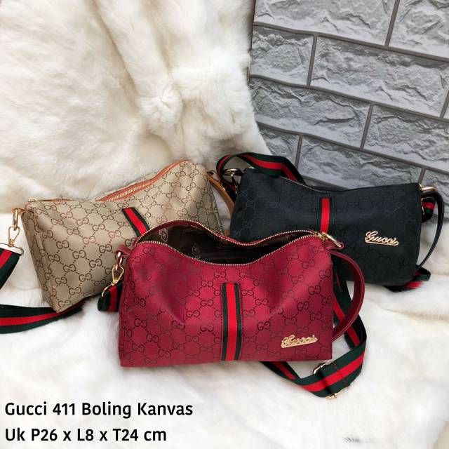 

Hrg 110 rb Gucci 411 Bolilng Kanvas Uk P26 x L8 x T24 cm 5 pcs bisa 1 kg