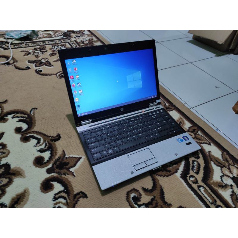 HP Elitebook 8440p core i5 ram 4 gb harddisk 320 gb dvd layar 14 inch