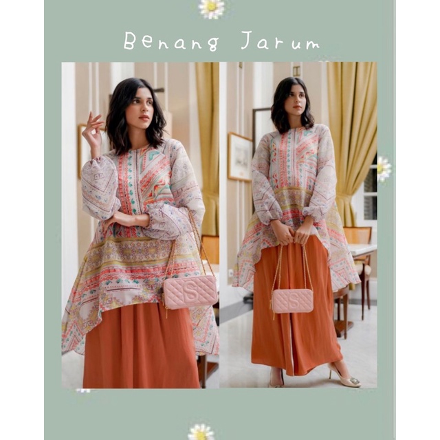 GALA TUNIK BENANG JARUM BUKAN SWEATER BUTTONSCARVES