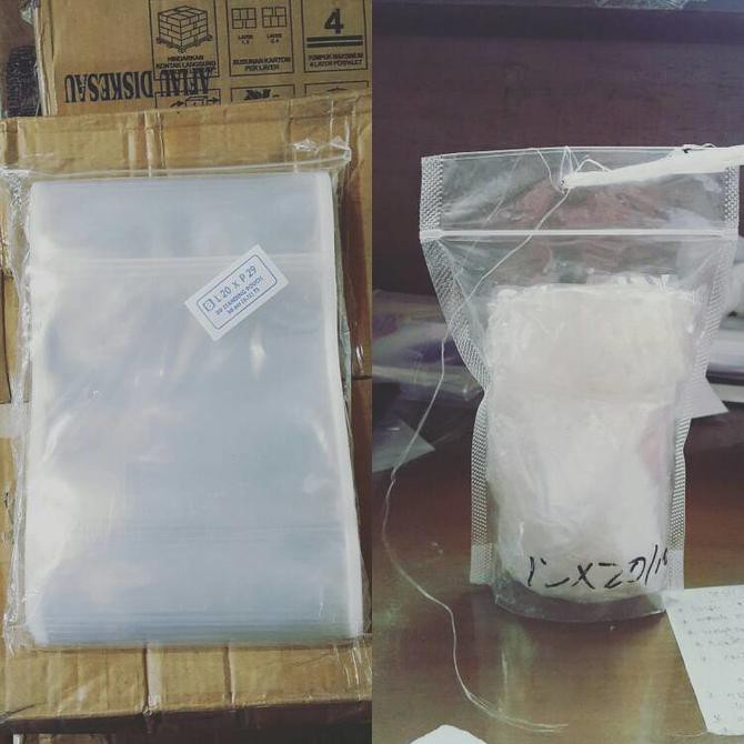 

Plastik Standing Pouch 20x29